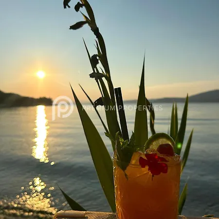 Tranquility - Walk To The Beach With Infinity Pool Δωμάτια σε οικογενειακή κατοικία Πόρτο Χέλι